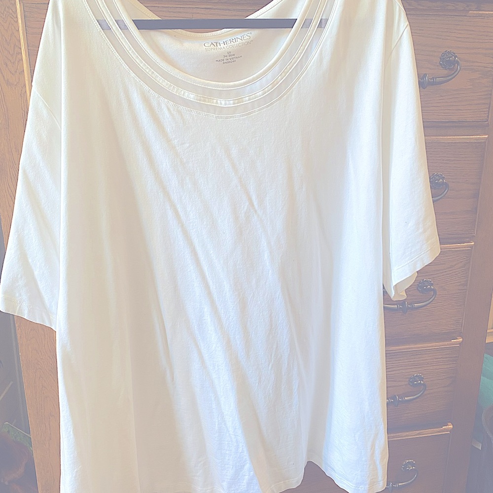 White Catherine’s Blouse from Supremacy Collection size 34/36 5X.